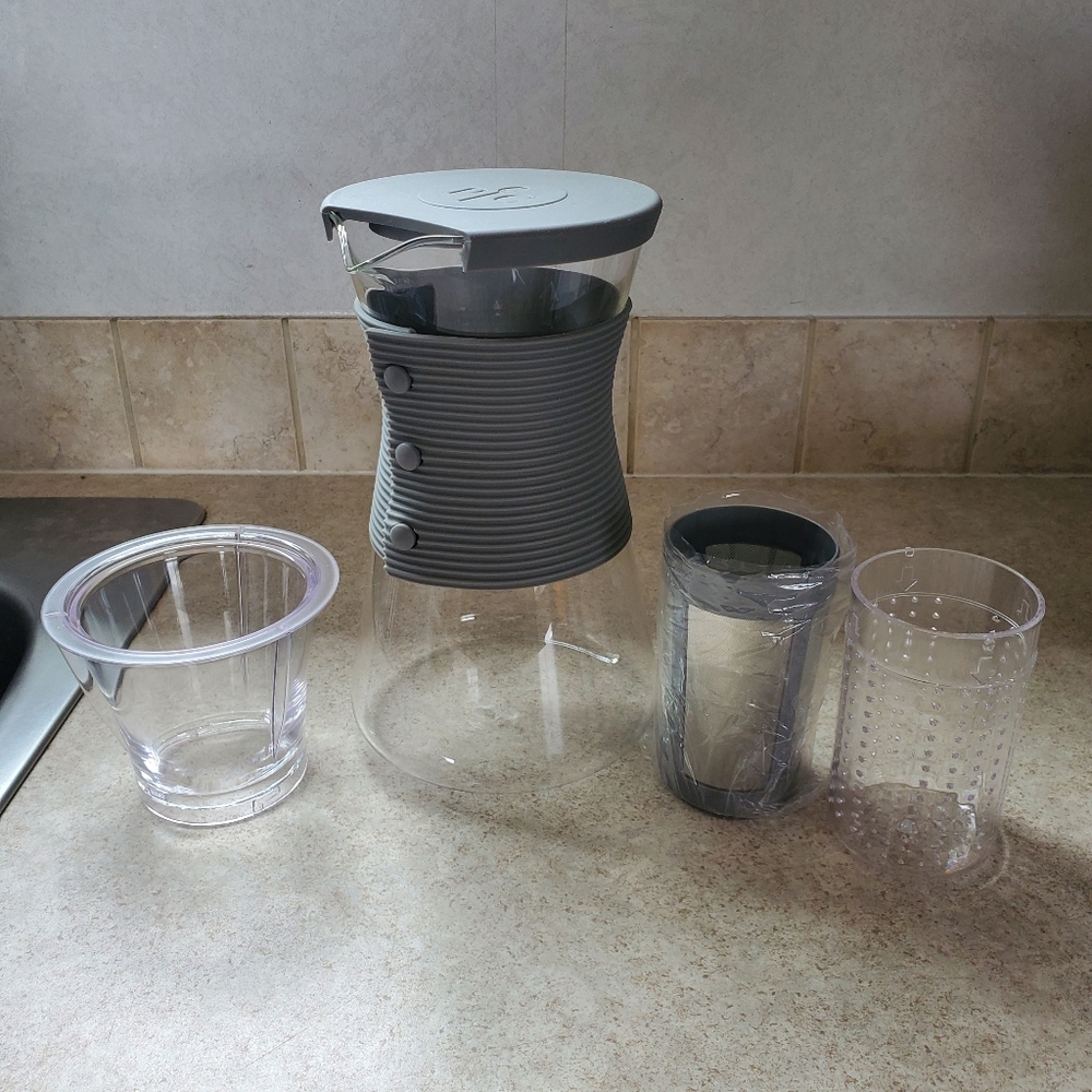 Brand new, Pampered Chef Cold Brew Pitcher